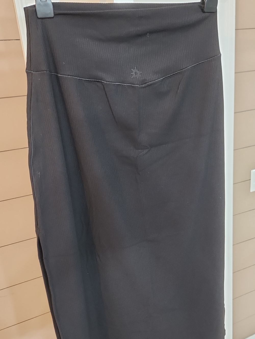 aerie Black Ribbed Midi Skirt w/Side Slit.Also Have Blue, Cream & Navy Avail - Picture 8 of 9